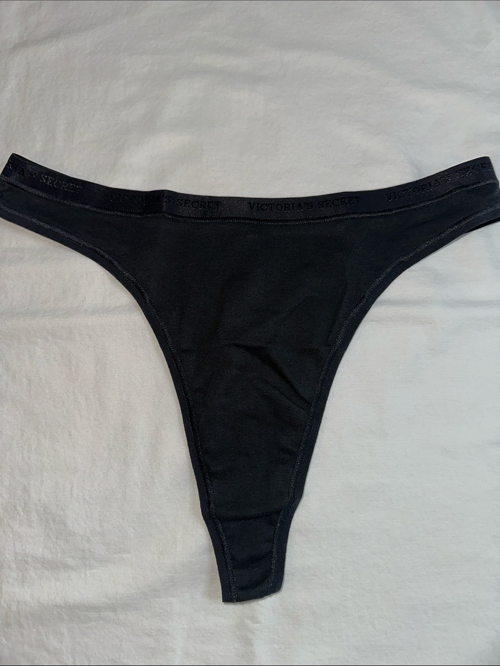 Victoria’s Secret Classic Thong Panties Size S (Year 2007)